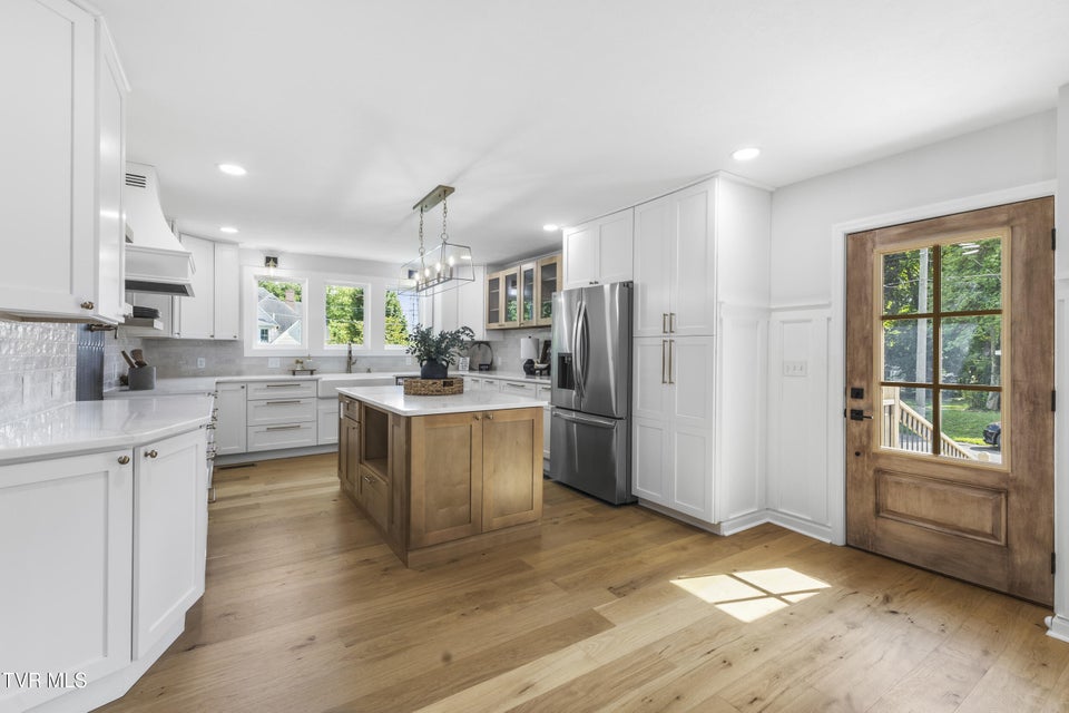 Photo #12: 400 4th North Street