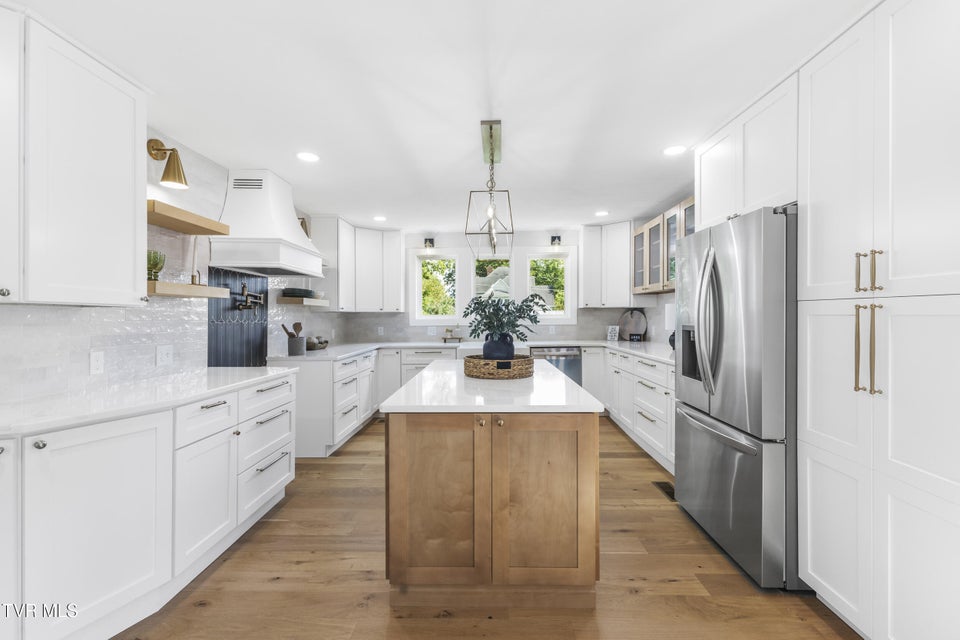 Photo #13: 400 4th North Street