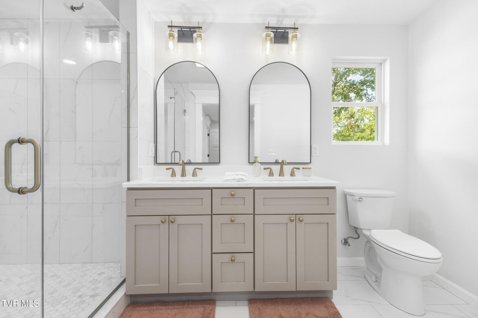 Photo #36: 400 4th North Street