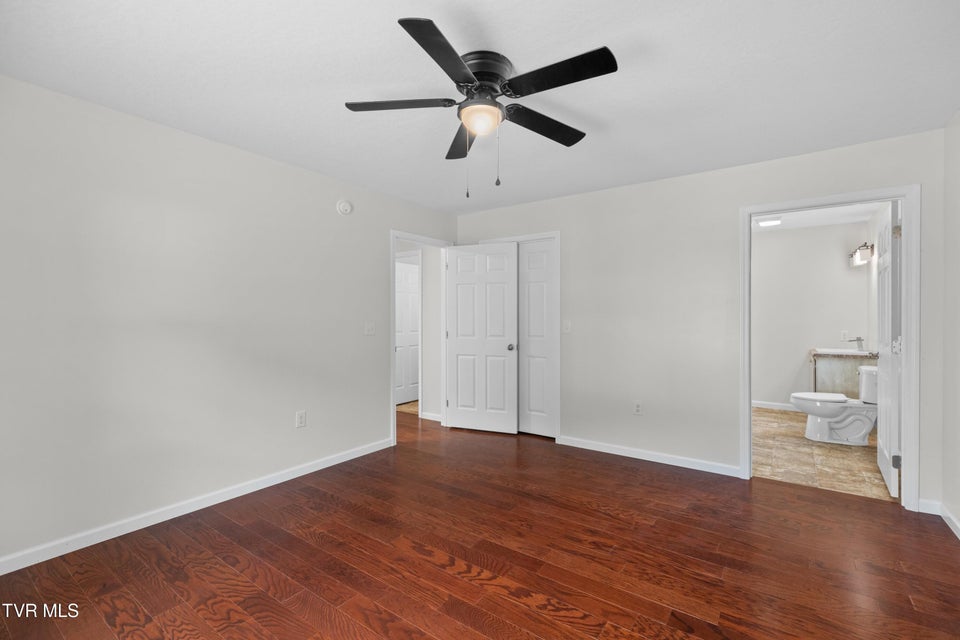 Photo #10: 403 Pine Street
