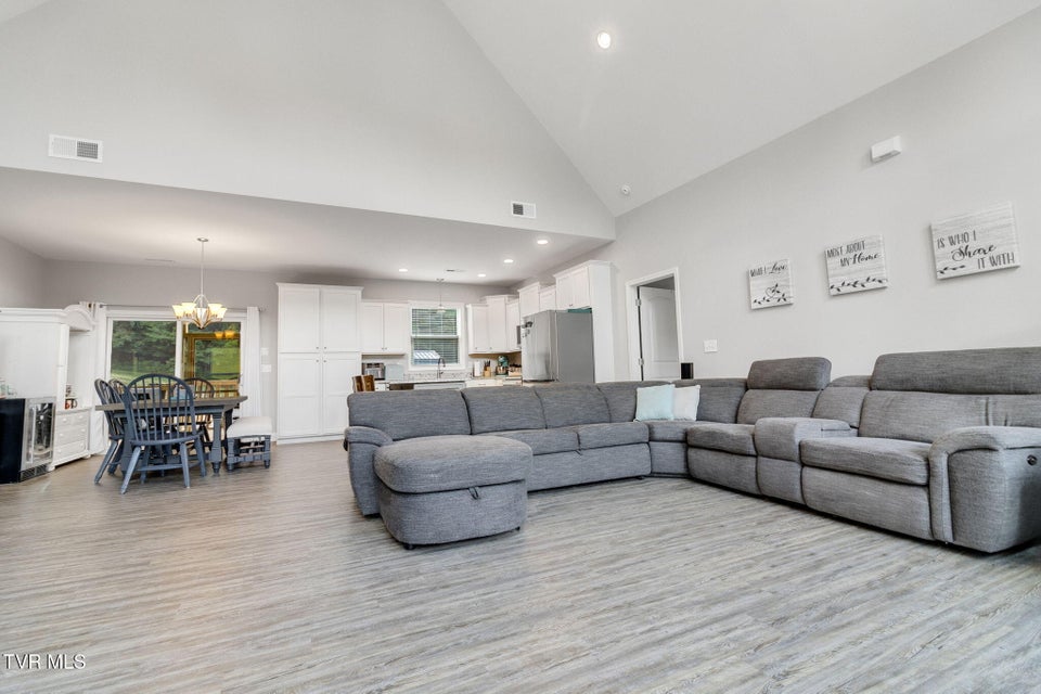 Photo #27: 1216 Upland Avenue