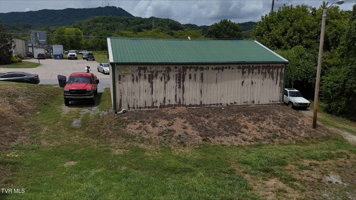 Photo #13: 1024 S Wilcox Drive