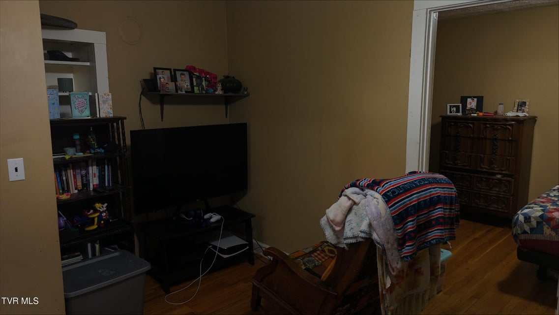 Photo #32: 1024 S Wilcox Drive