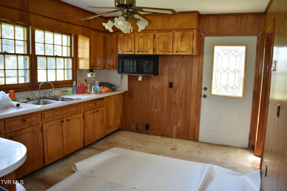 Photo #6: 343 Beaver Lane