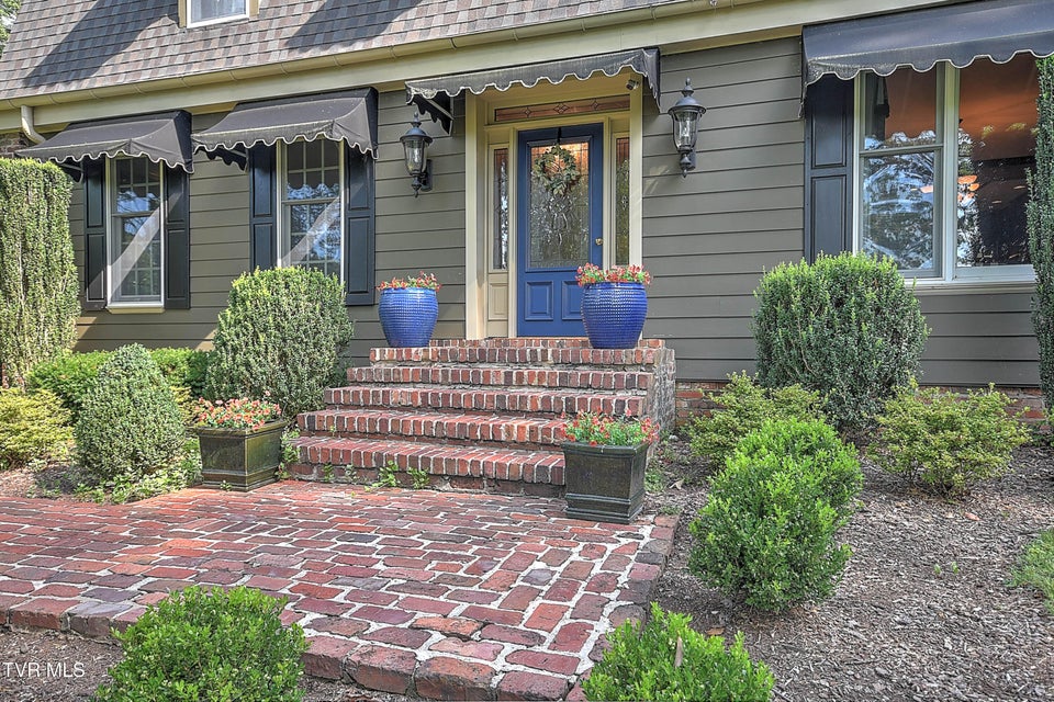 Photo #7: 733 Windmill Circle