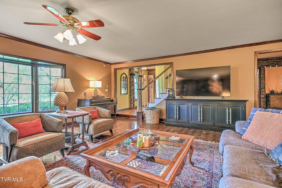 Photo #20: 733 Windmill Circle