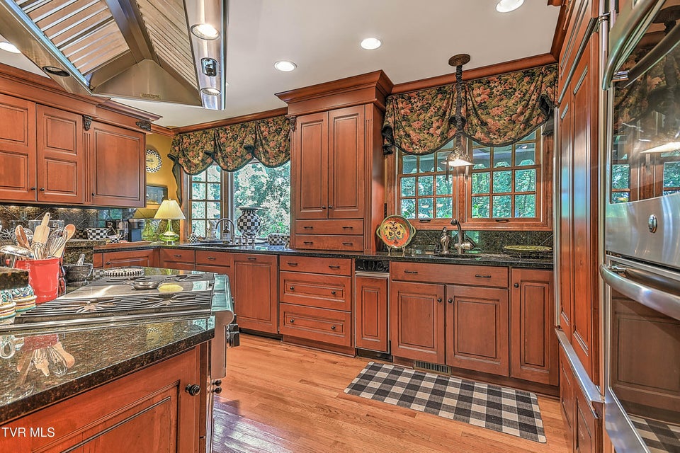 Photo #32: 733 Windmill Circle