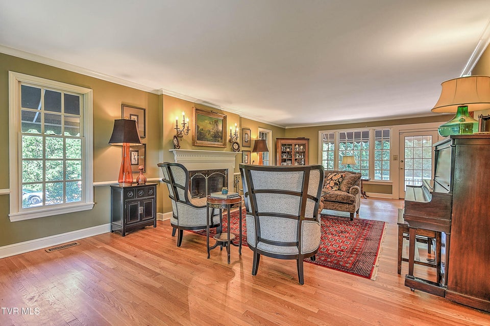 Photo #48: 733 Windmill Circle