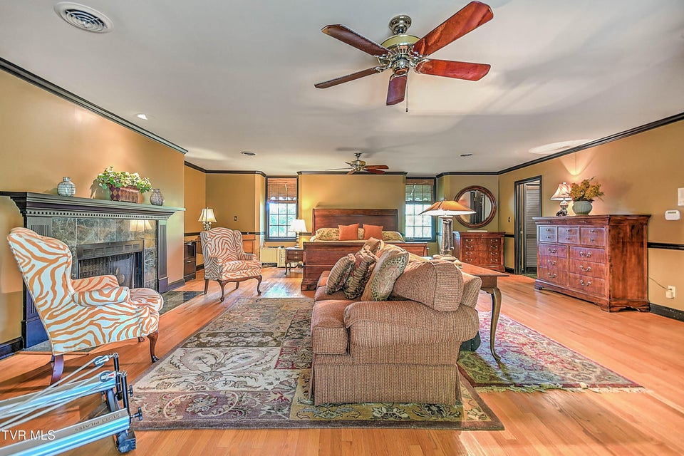 Photo #59: 733 Windmill Circle