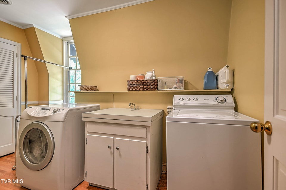 Photo #67: 733 Windmill Circle