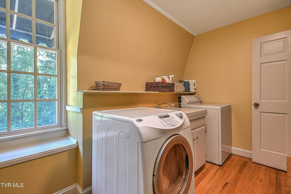 Photo #68: 733 Windmill Circle