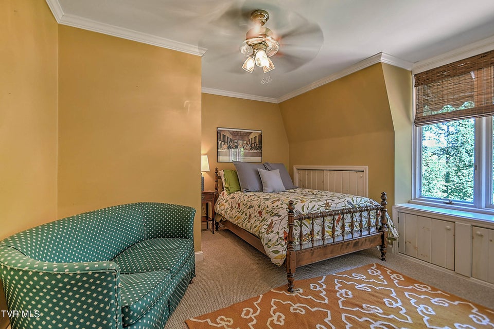 Photo #71: 733 Windmill Circle