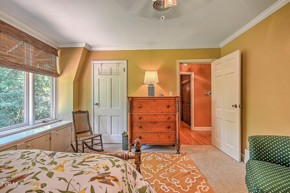 Photo #72: 733 Windmill Circle