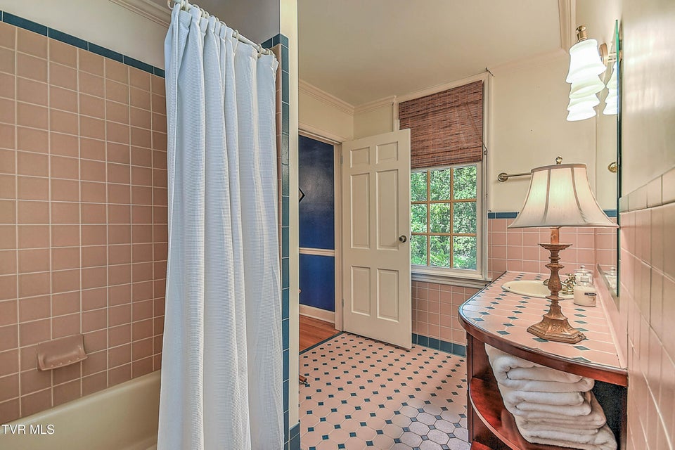 Photo #87: 733 Windmill Circle