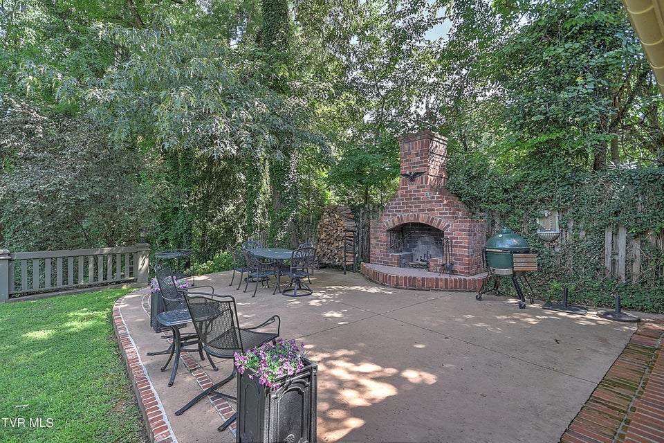 Photo #91: 733 Windmill Circle