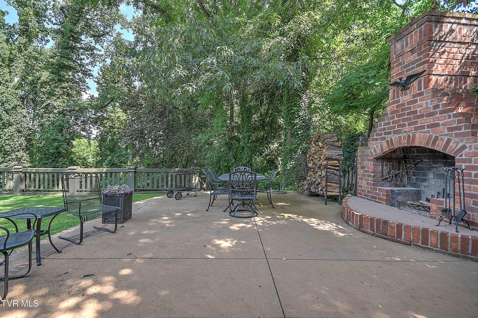 Photo #92: 733 Windmill Circle