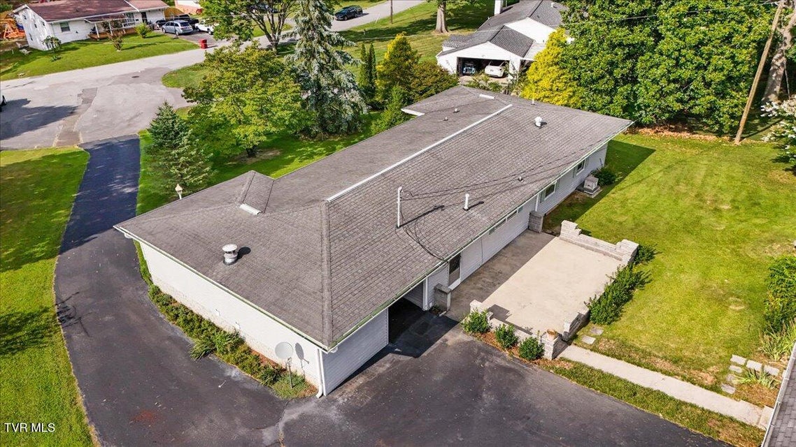 Photo #7: 1315 Lynnwood Drive