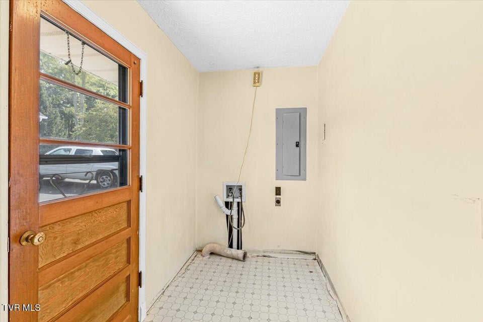 Photo #28: 1315 Lynnwood Drive