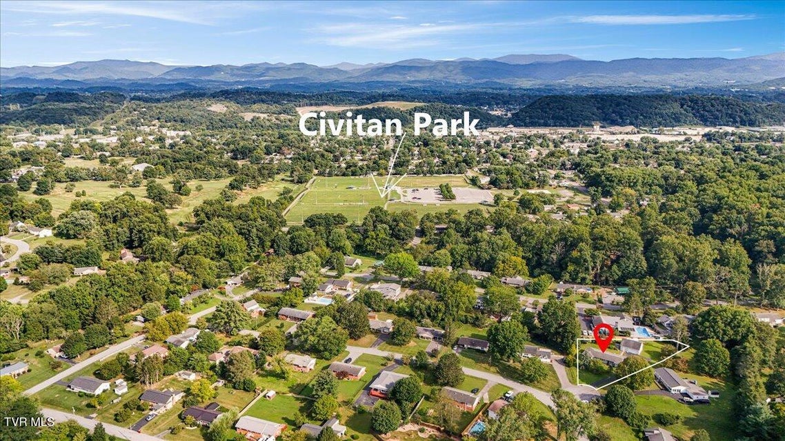 Photo #6: 1315 Lynnwood Drive