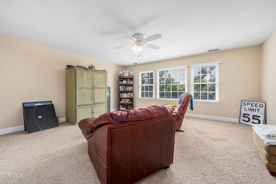 Photo #33: 305 Fieldcrest Road