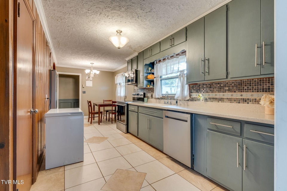 Photo #13: 4016 Skyland Drive