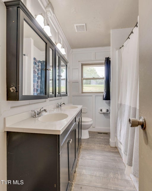 Photo #24: 4016 Skyland Drive