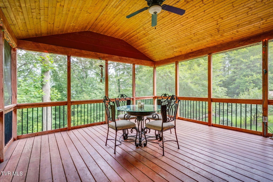 Photo #25: 4016 Skyland Drive
