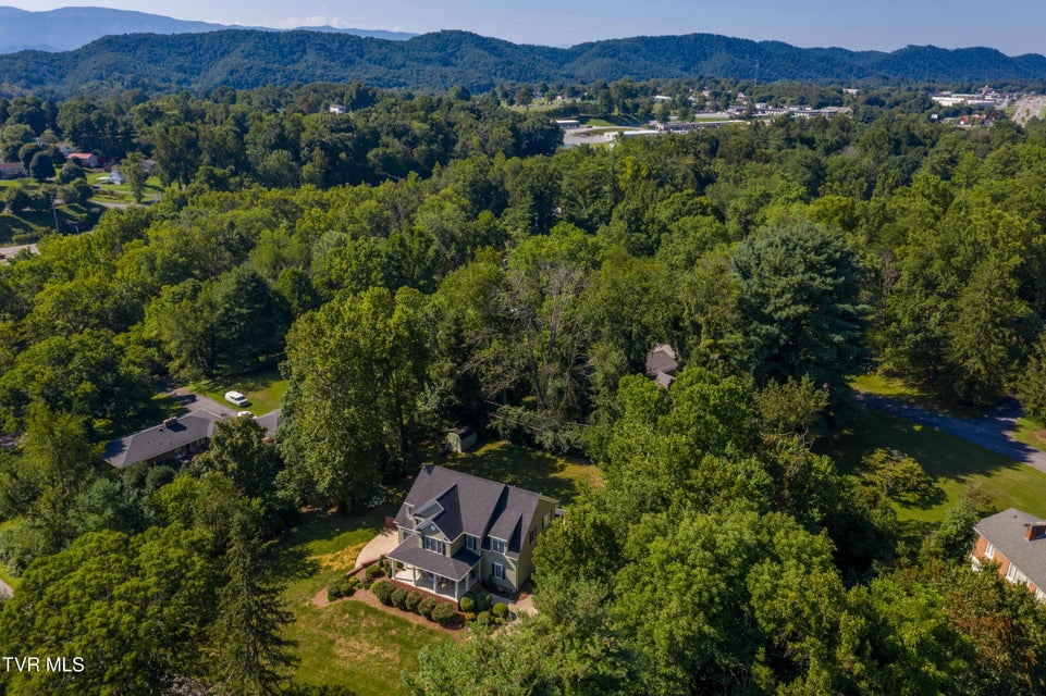 Photo #62: 305 Fieldcrest Road