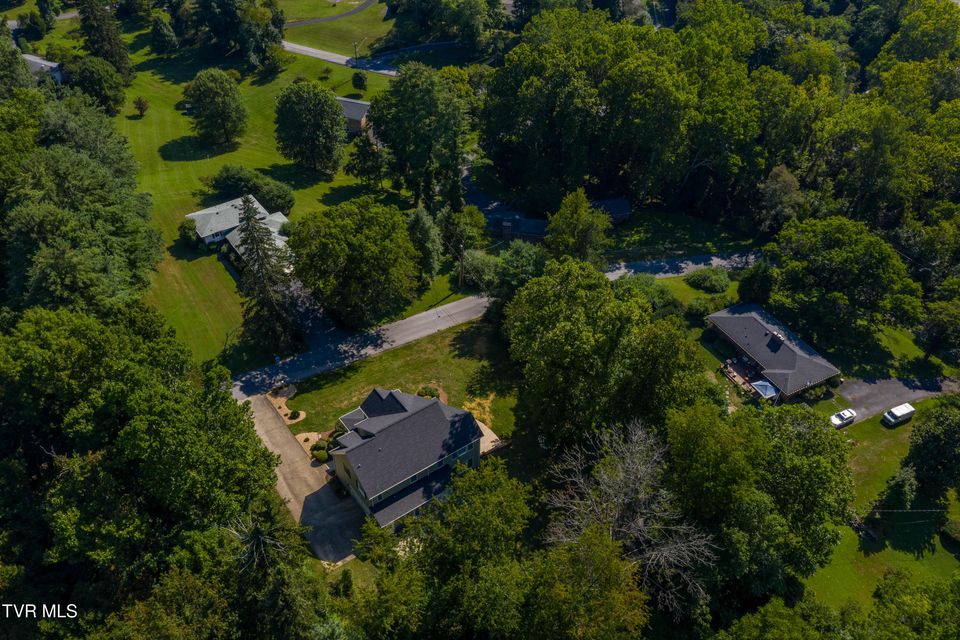 Photo #64: 305 Fieldcrest Road