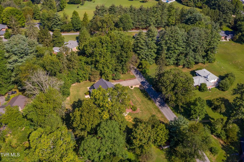 Photo #67: 305 Fieldcrest Road