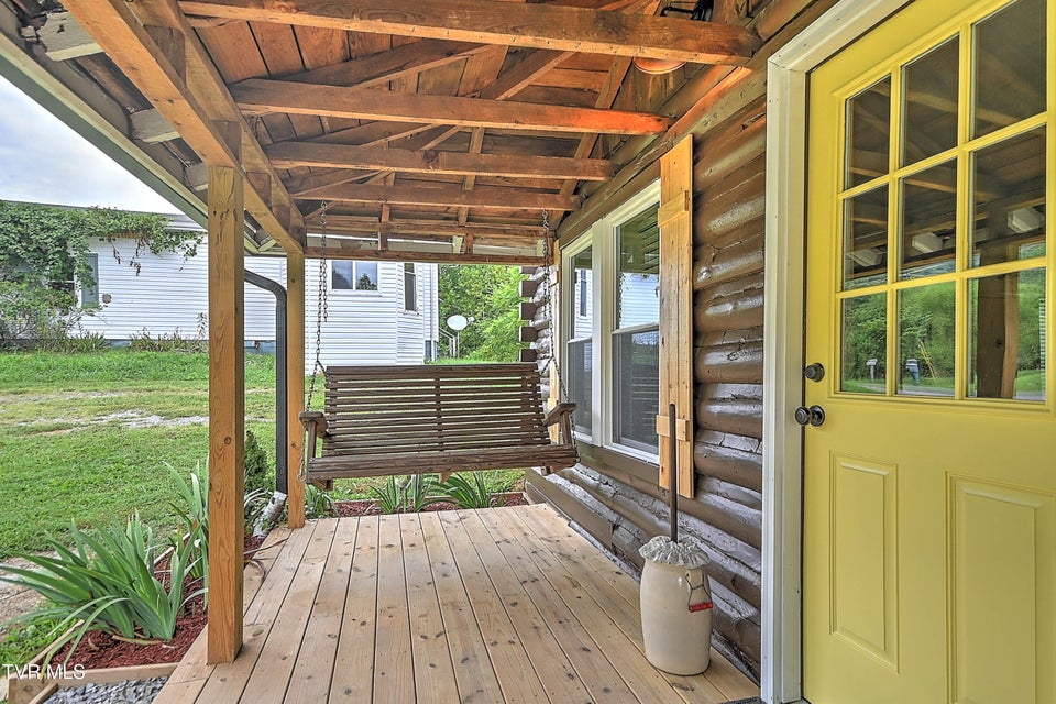 Photo #3: 781 Oak Glen Circle
