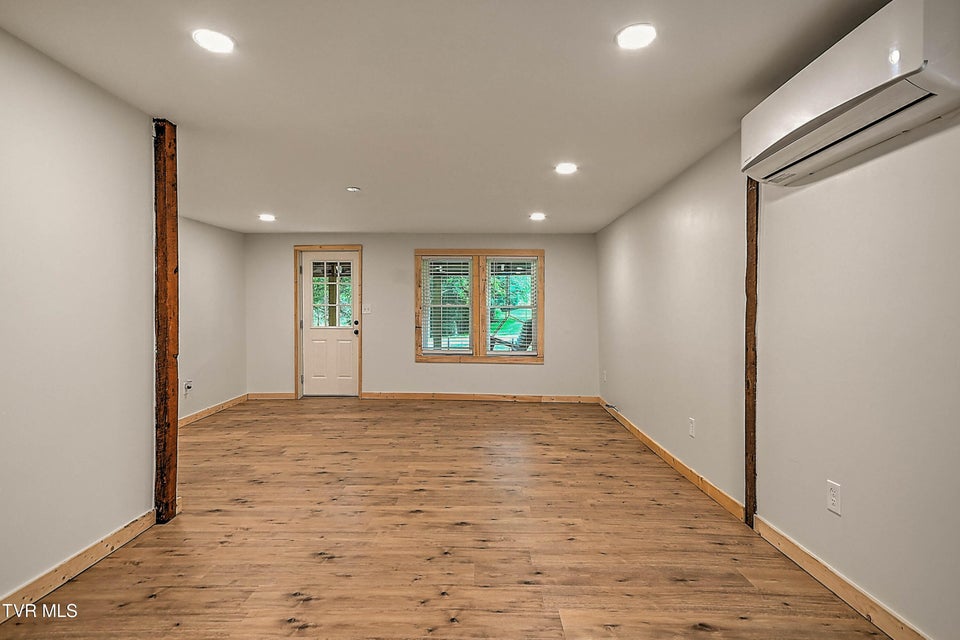 Photo #30: 781 Oak Glen Circle