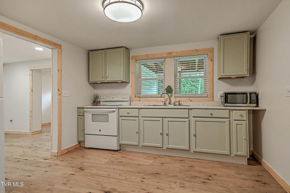 Photo #16: 781 Oak Glen Circle