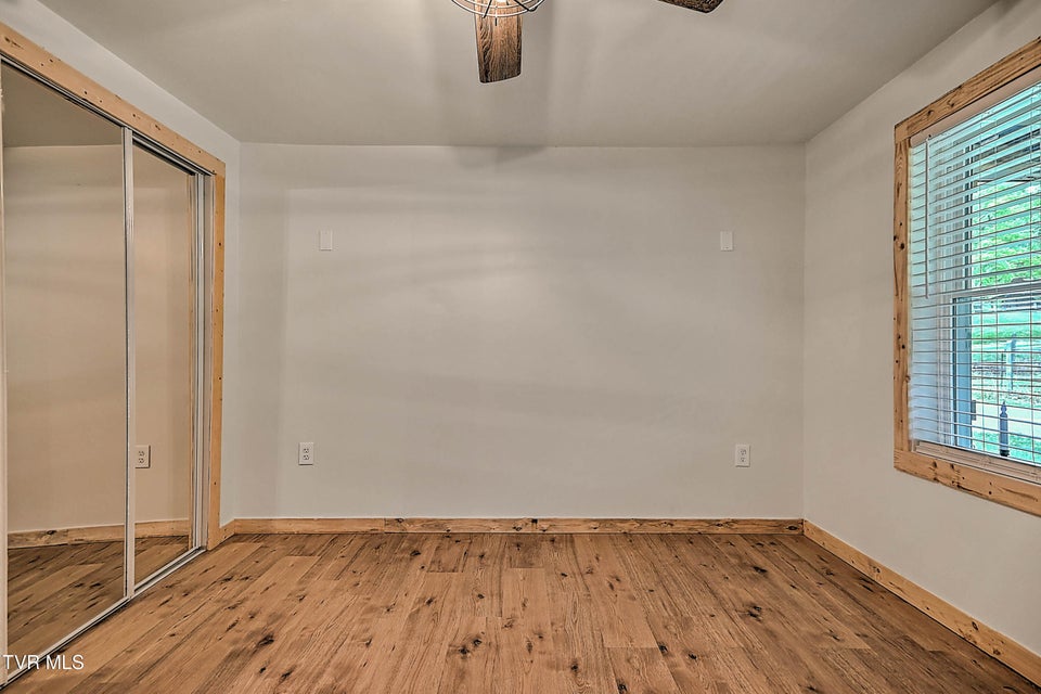 Photo #38: 781 Oak Glen Circle