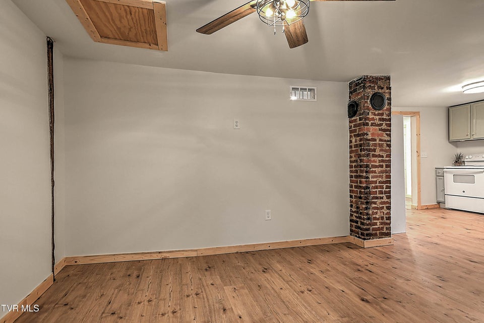 Photo #41: 781 Oak Glen Circle