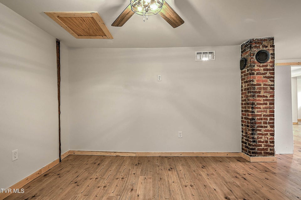 Photo #42: 781 Oak Glen Circle