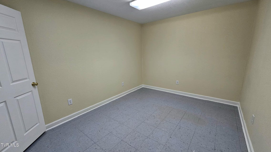 Photo #15: 118 Grand Avenue