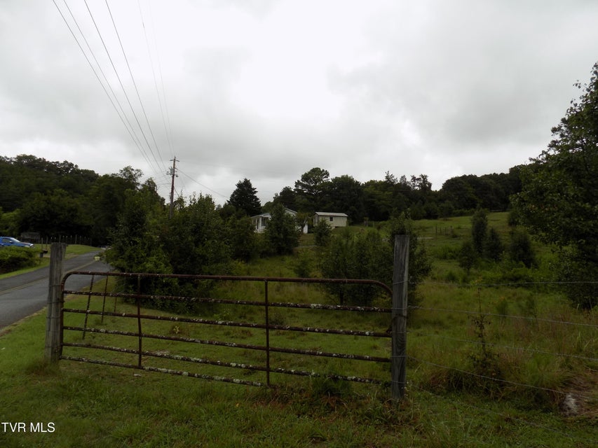 Photo #26: 343 Beaver Lane