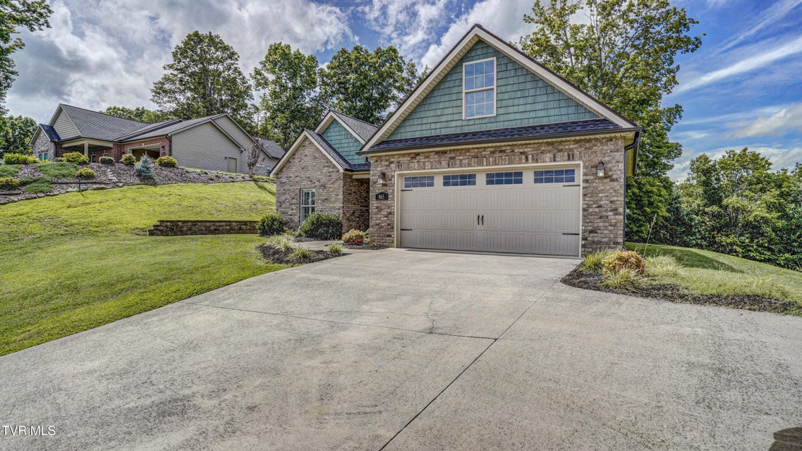 Photo #2: 465 Grovemont Place