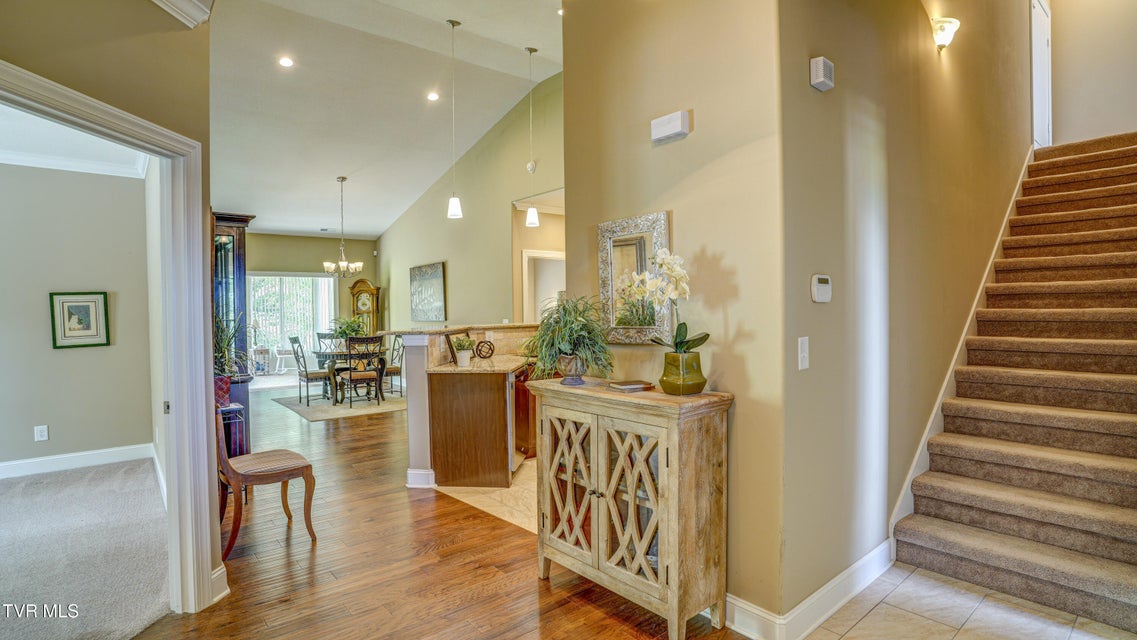 Photo #9: 465 Grovemont Place