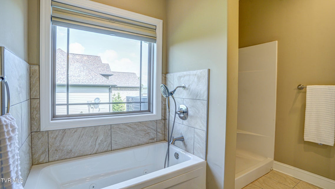 Photo #30: 465 Grovemont Place