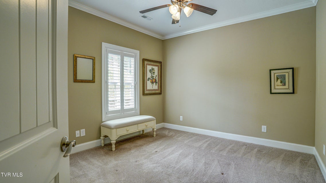 Photo #33: 465 Grovemont Place