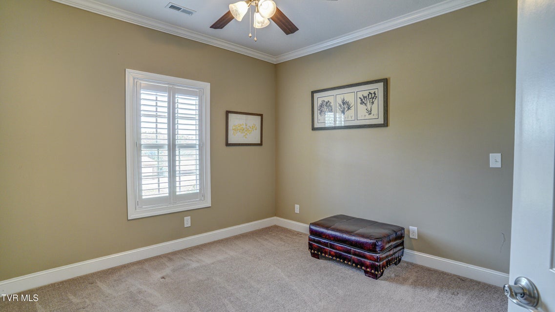 Photo #38: 465 Grovemont Place