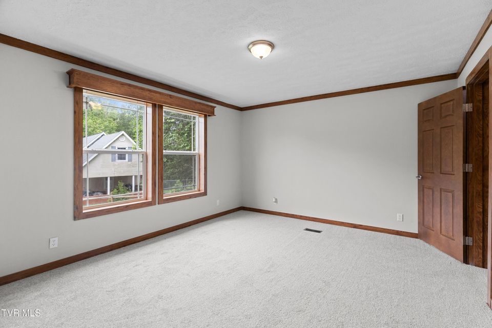 Photo #12: 216 Northwood Lane