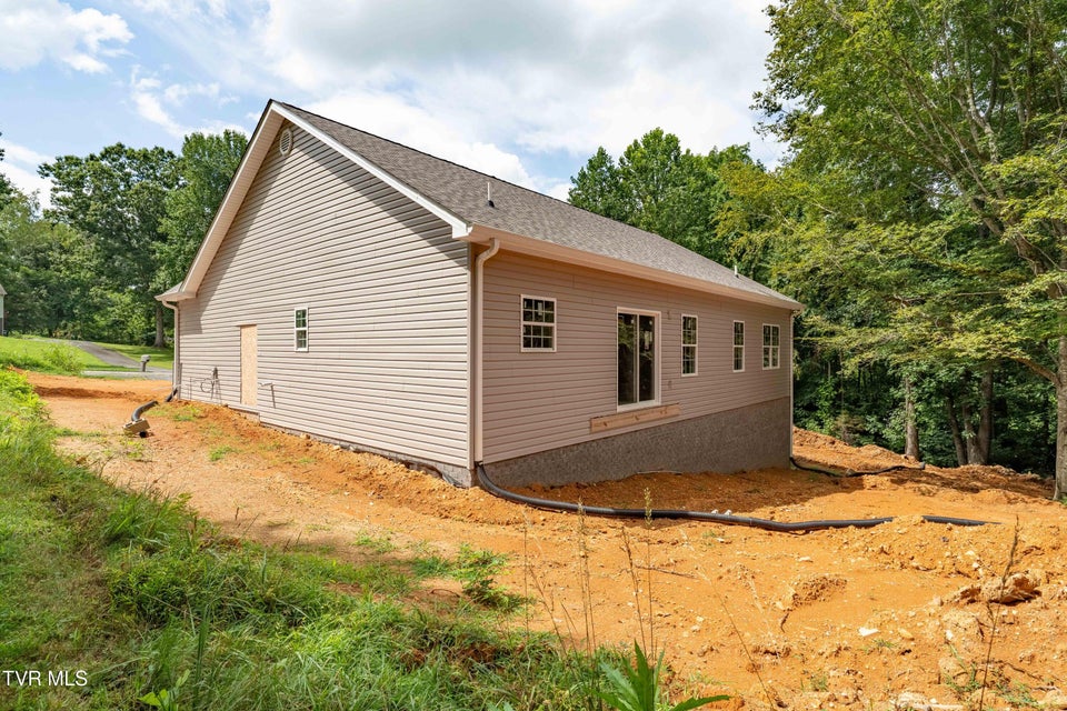 Photo #10: 161 Cochran Road