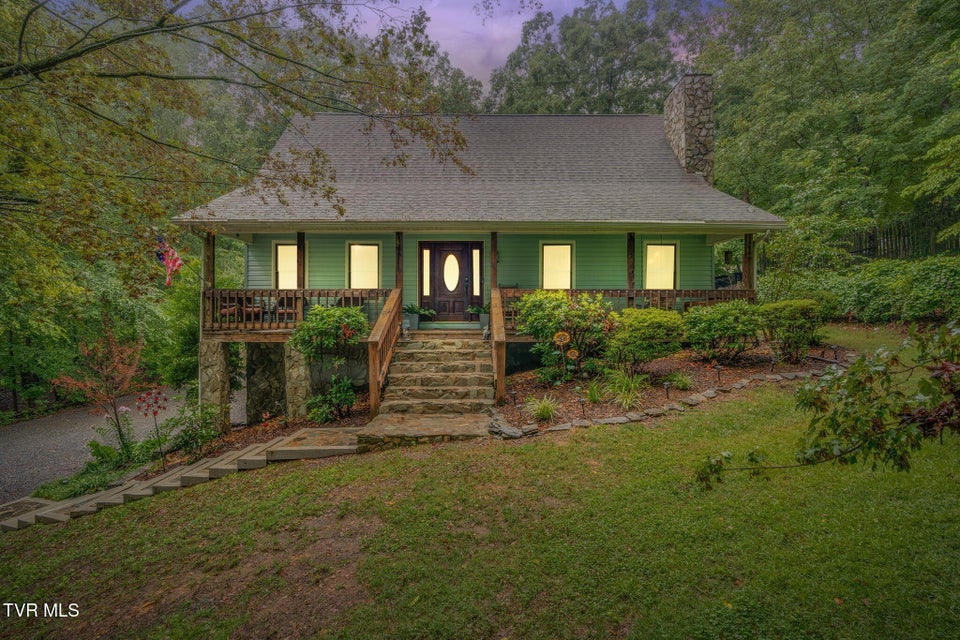 Photo #2: 168 Regency Drive