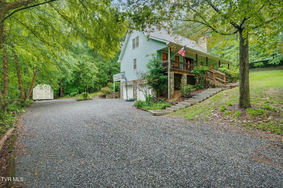 Photo #3: 168 Regency Drive