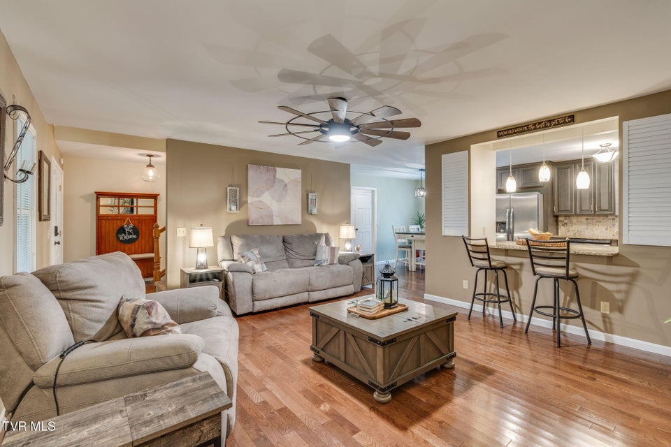 Photo #7: 168 Regency Drive