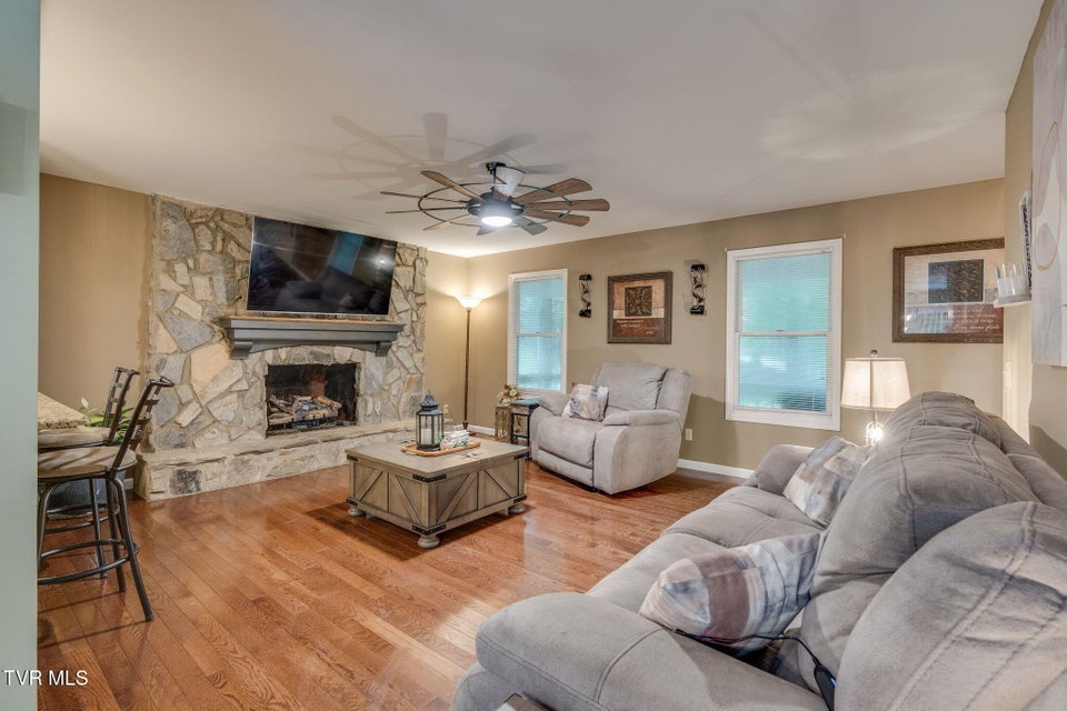 Photo #8: 168 Regency Drive