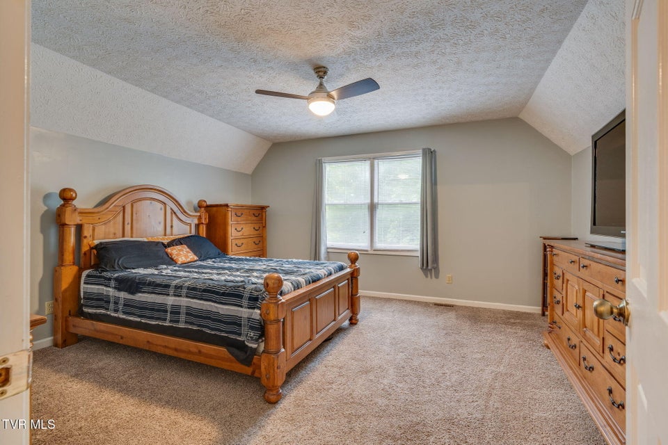 Photo #18: 168 Regency Drive